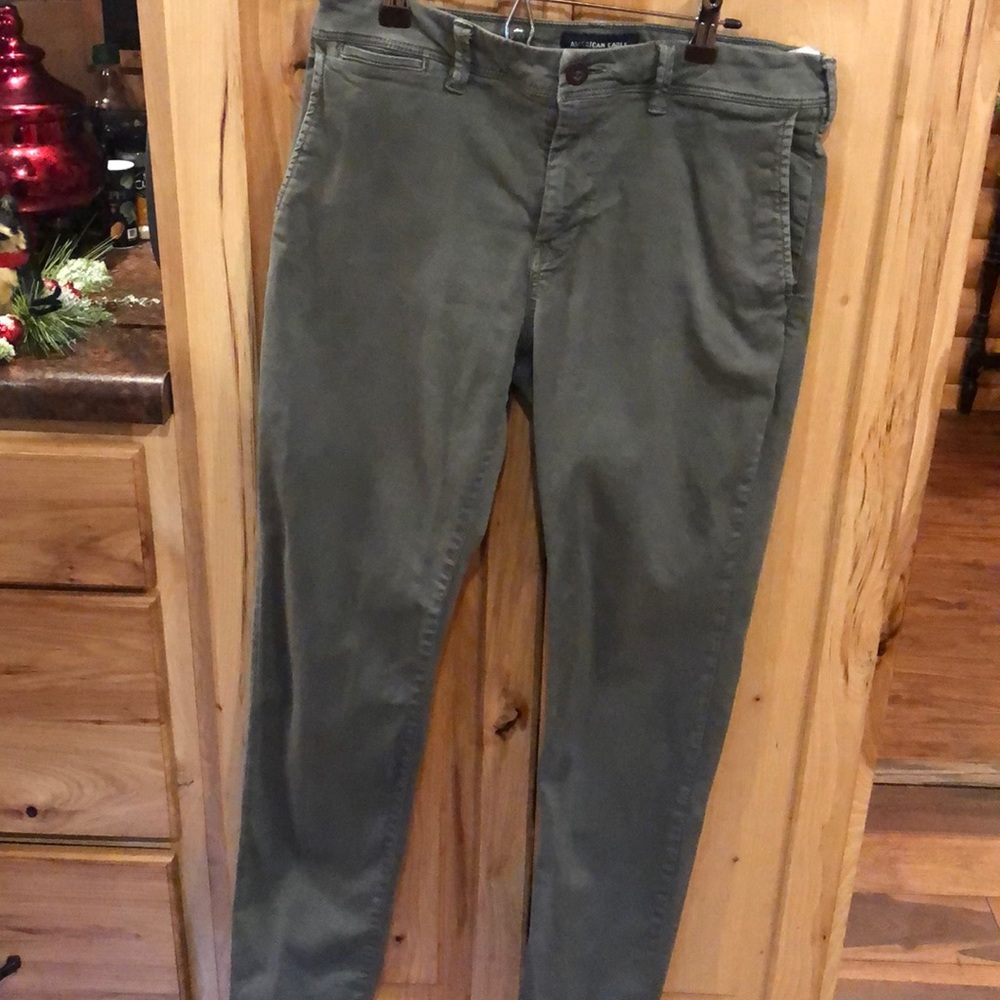 Men’s American Eagle Chino Pants